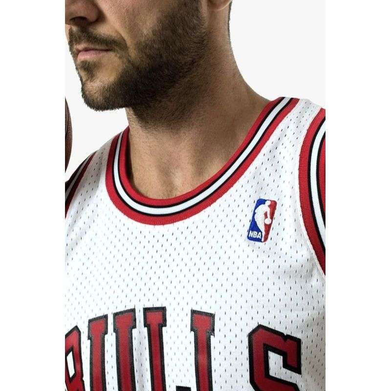 Mitchell &amp; Ness Chicago Bulls NBA Swingman Jersey Bulls 97-98 Dennis Rodman M SMJYAC18079-CBUWHIT97DRDN